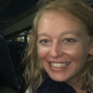 Meet your Posher, Laura